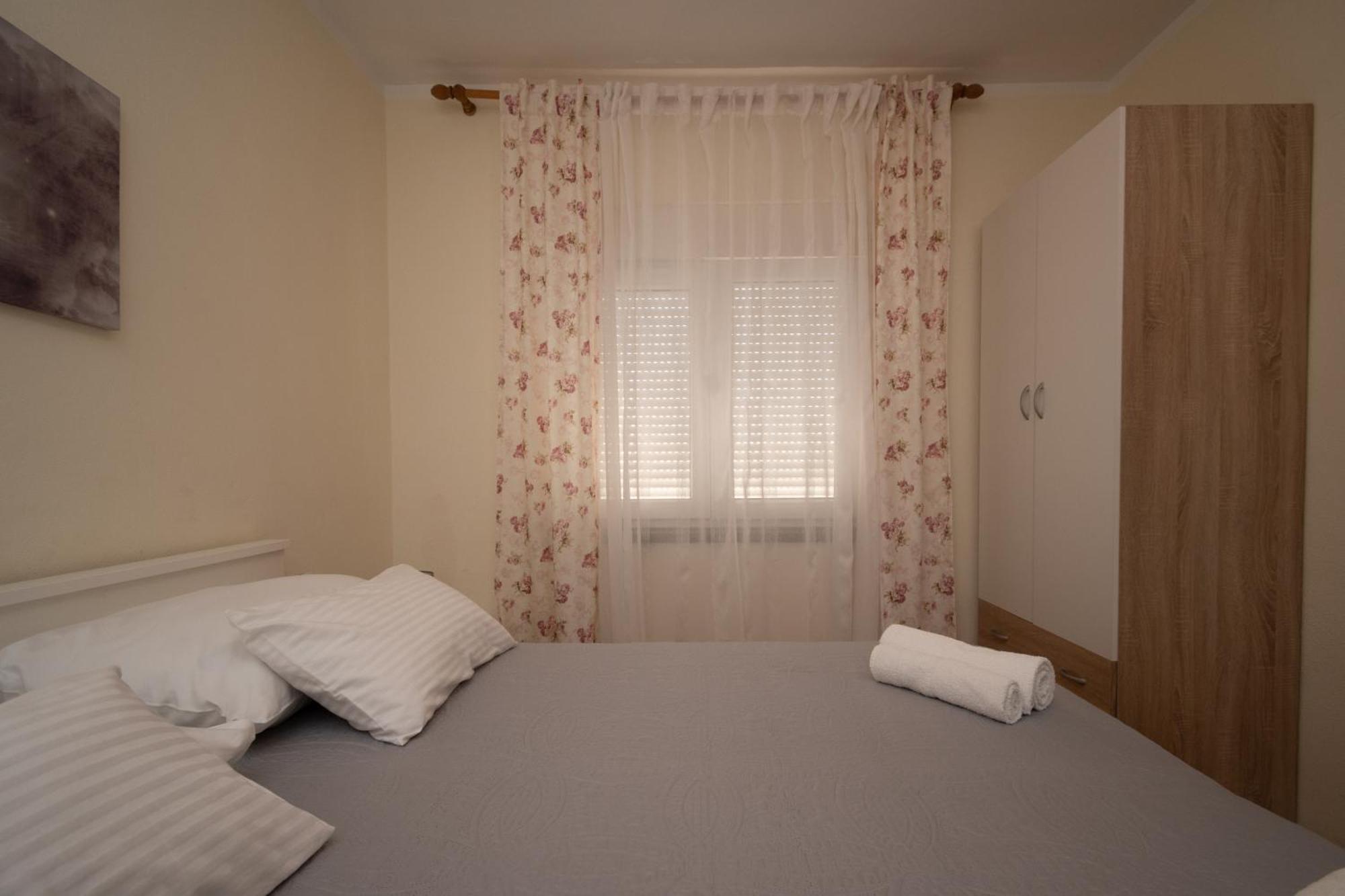 Apartments With A Parking Space Povljana, Pag - 6298 Rom bilde